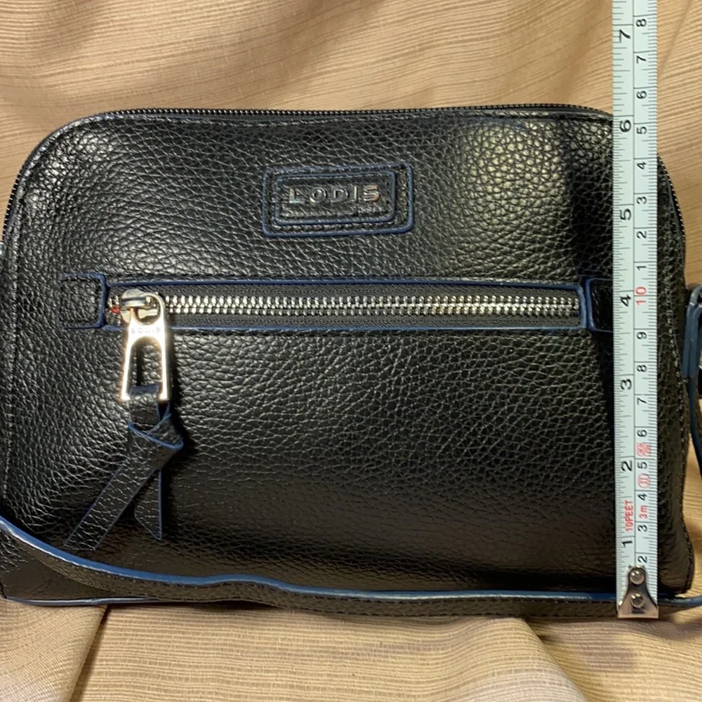 LODIS leather shoulder/crossbody bag hardly used
